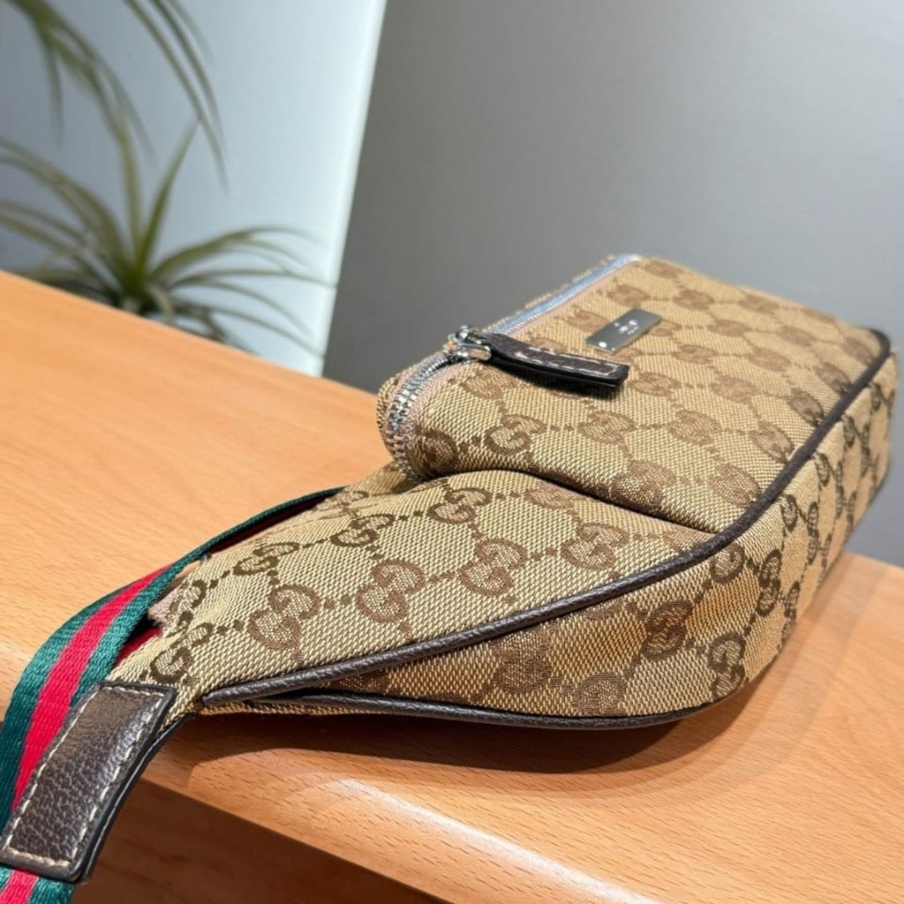 Gucci Flatpack Small Belt Bag Sand And Dark Brown 34cm - Image 7