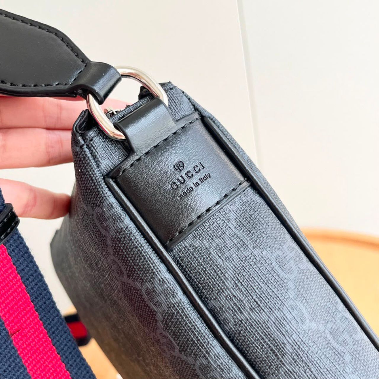 Gucci GG Supreme Messenger Bag Black 23.5Cm - Image 6