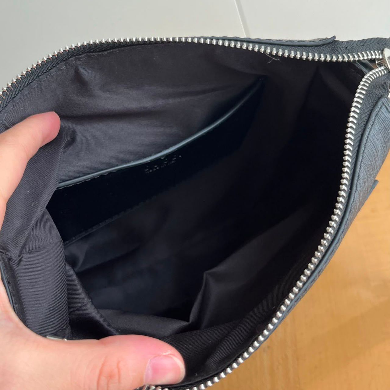 Gucci GG Supreme Messenger Bag Black 23.5Cm - Image 7
