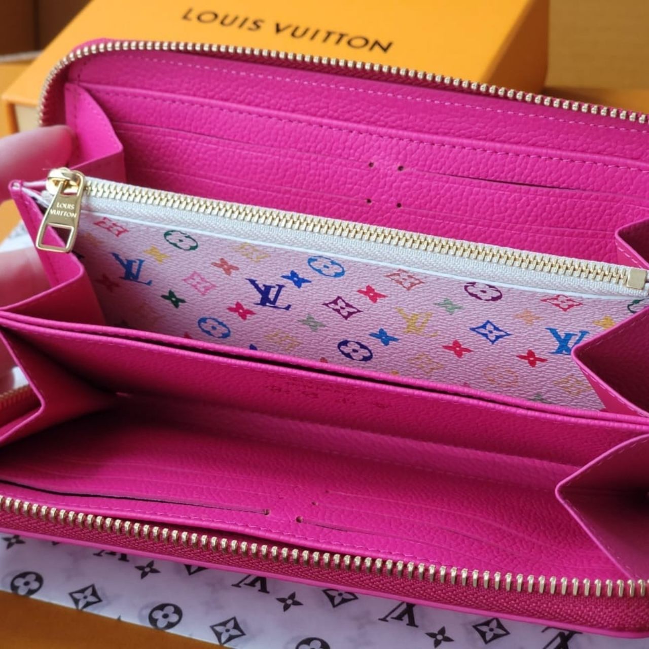 Prestige Edition - Louis Vuitton x Takashi Murakami Zippy Wallet Kawaii Pink 19.5cm M13618 - Image 10