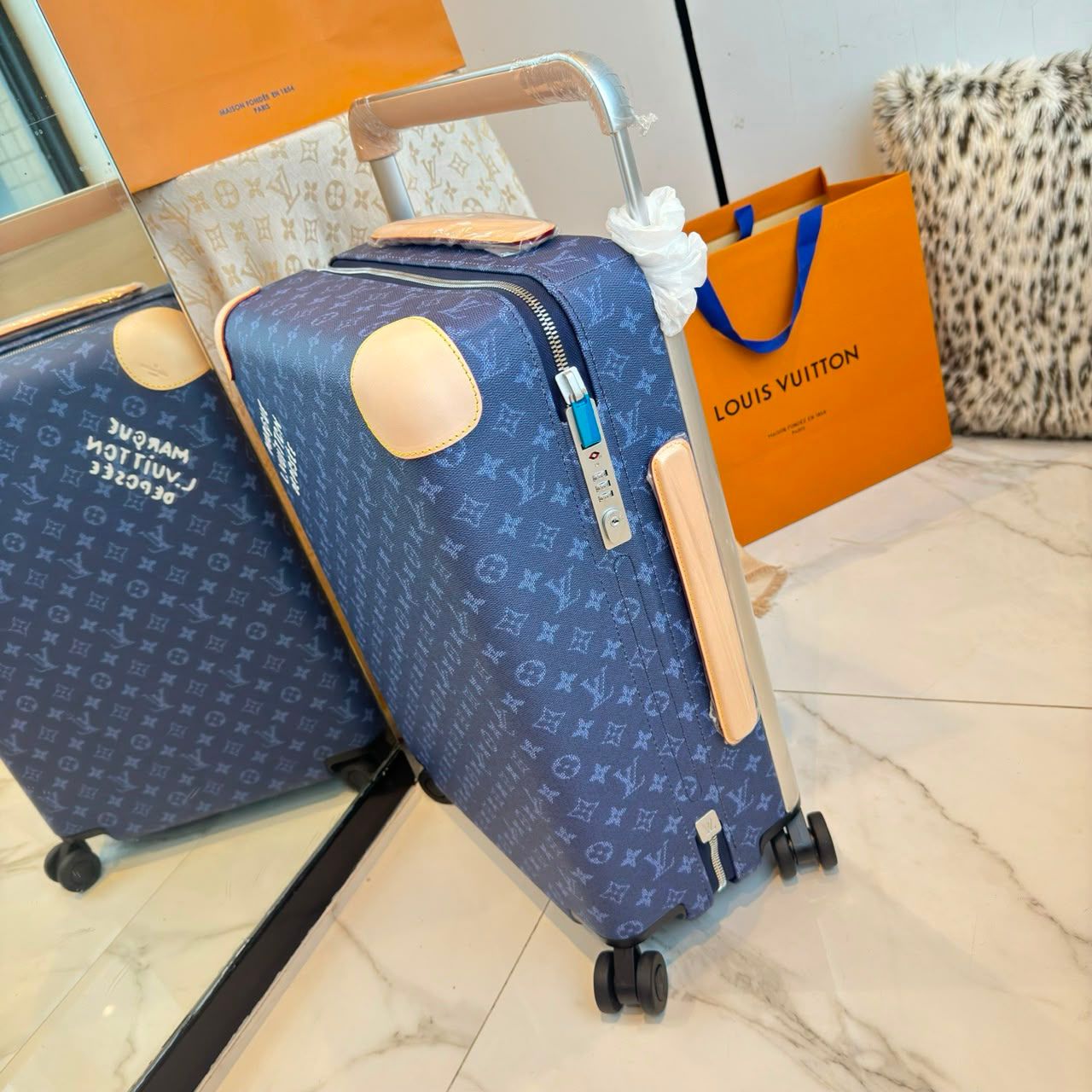 Louis Vuitton Horizon 55 Ocean 55cm M26862 - Image 6