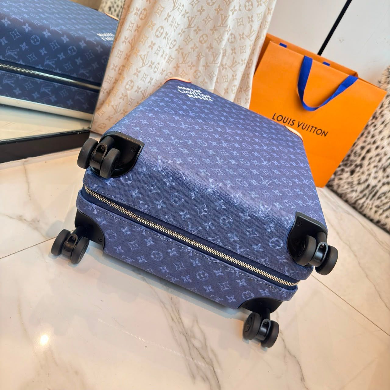 Louis Vuitton Horizon 55 Ocean 55cm M26862 - Image 8