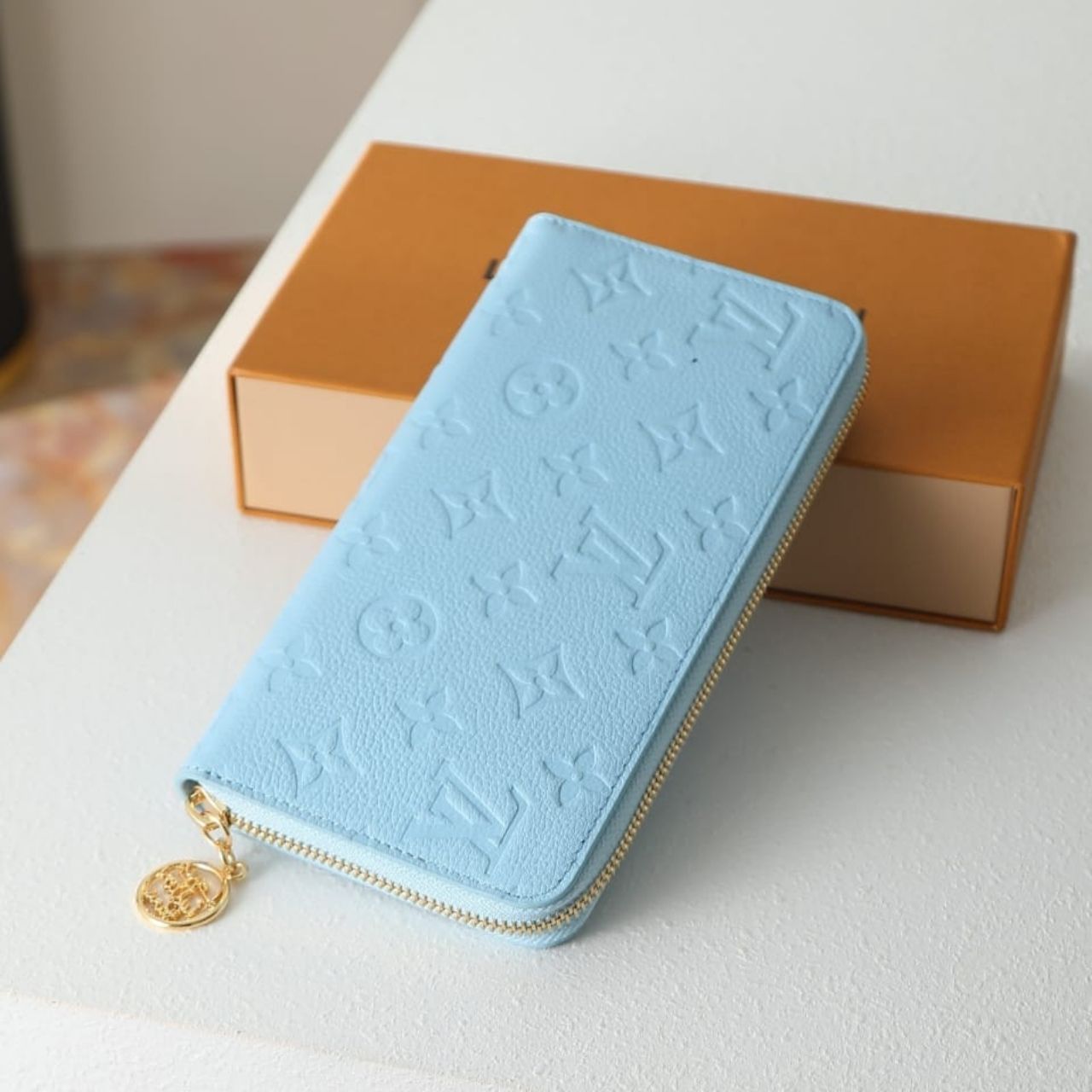 Prestige Edition - Louis Vuitton Zippy Wallet Grape Blue 19.5cm M28294 - Image 5
