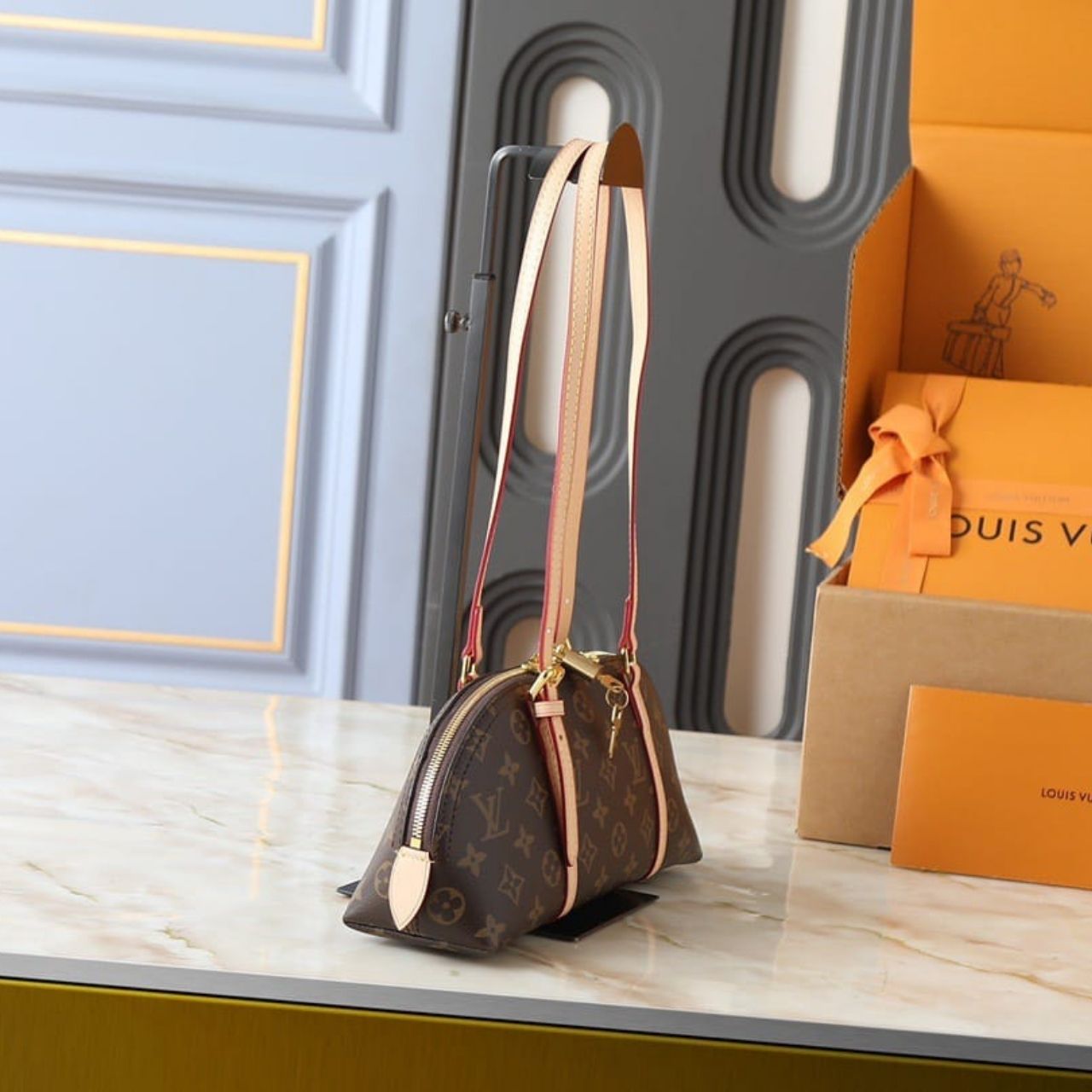 Louis Vuitton Squire East West 29cm M28953 - Image 4