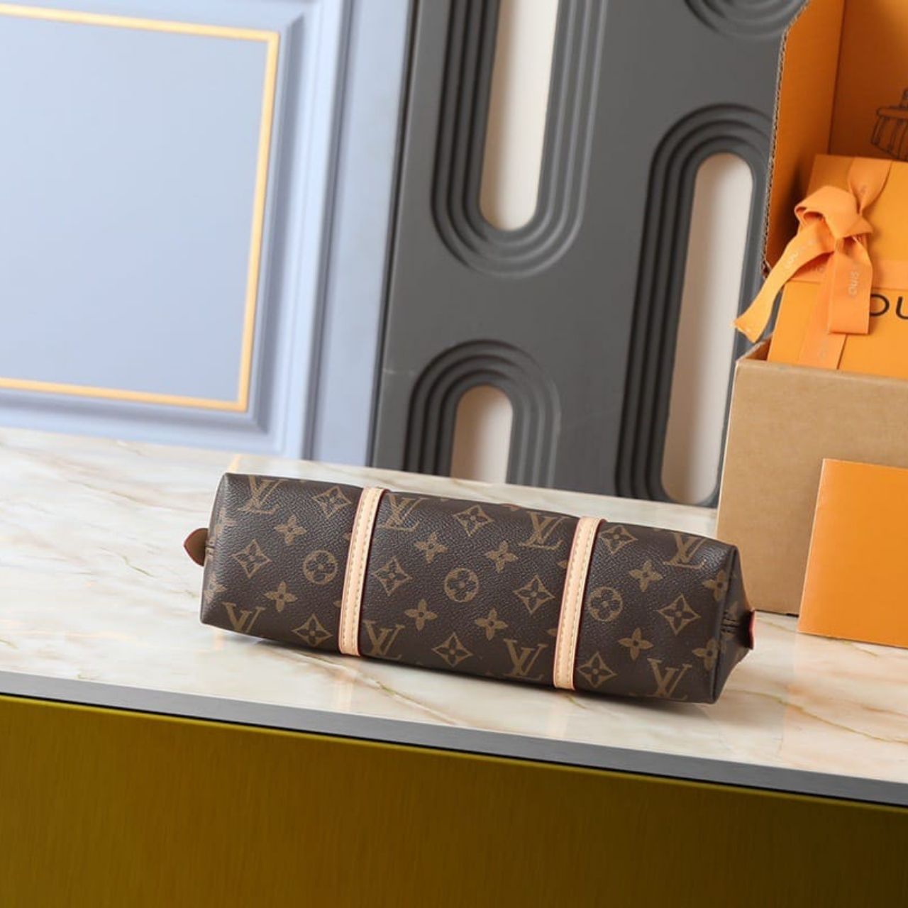 Louis Vuitton Squire East West 29cm M28953 - Image 6