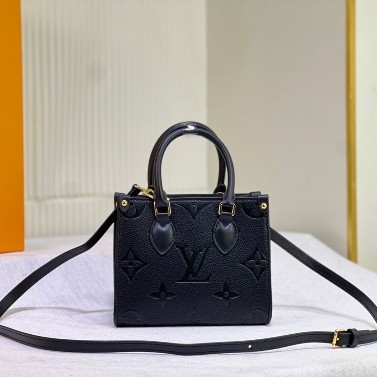Louis Vuitton OnTheGo PM Monogram Empreinte Black 18cm M45653 - Image 3