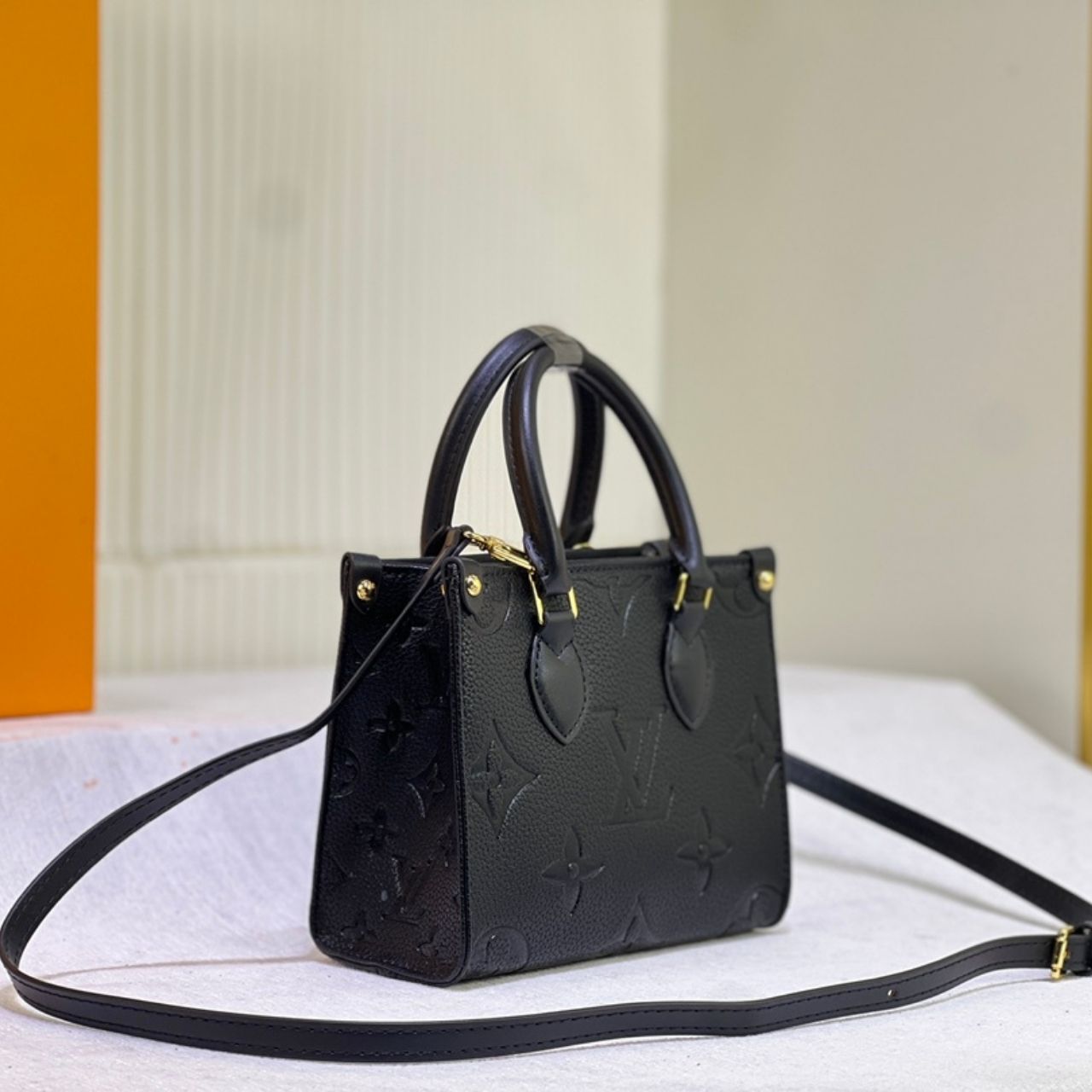 Louis Vuitton OnTheGo PM Monogram Empreinte Black 18cm M45653 - Image 5