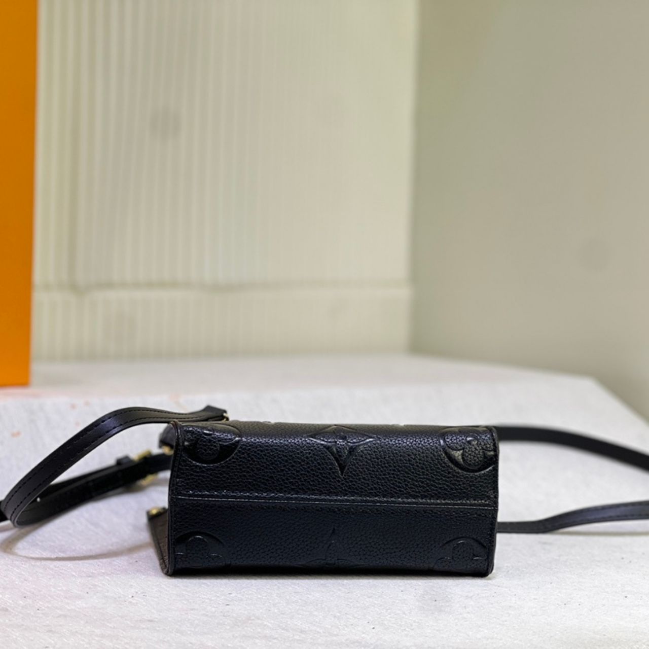 Louis Vuitton OnTheGo PM Monogram Empreinte Black 18cm M45653 - Image 7