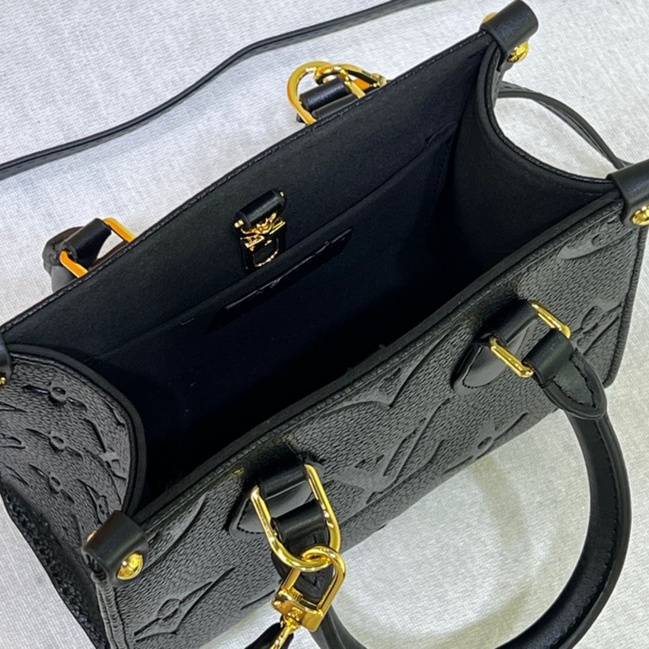 Louis Vuitton OnTheGo PM Monogram Empreinte Black 18cm M45653 - Image 8