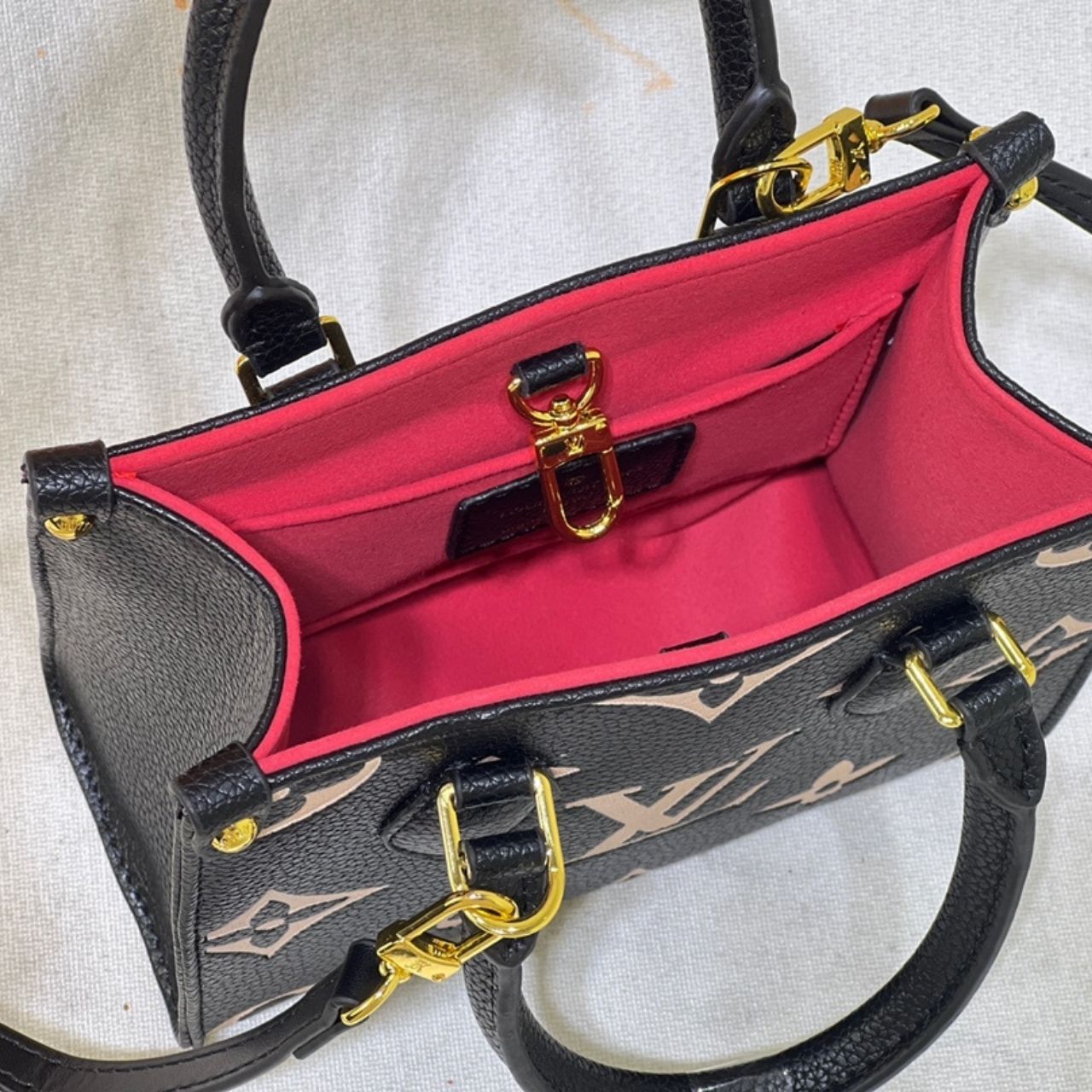 Louis Vuitton OnTheGo PM Monogram Empreinte Black Beige 18cm M45659 - Image 9