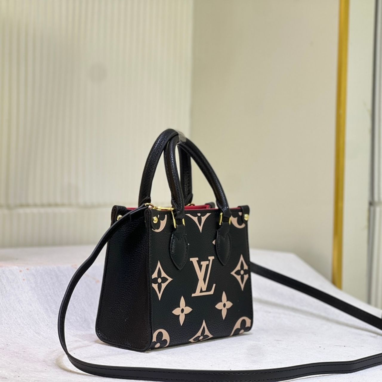 Louis Vuitton OnTheGo PM Monogram Empreinte Black Beige 18cm M45659 - Image 5