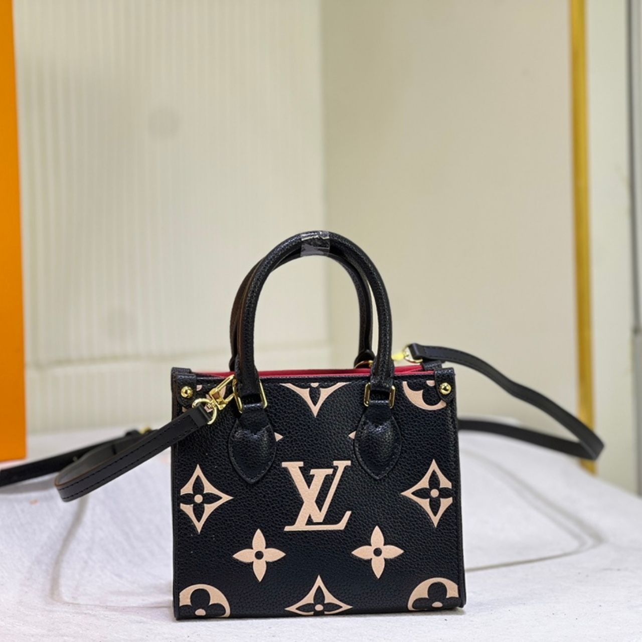 Louis Vuitton OnTheGo PM Monogram Empreinte Black Beige 18cm M45659 - Image 6