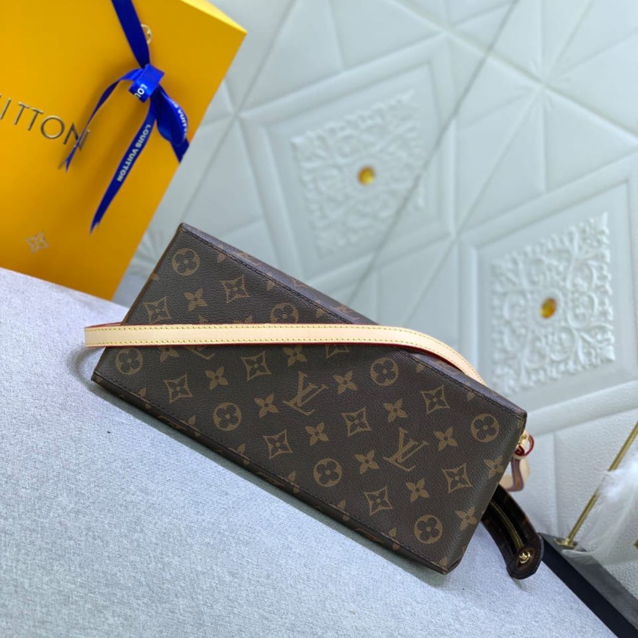 Louis Vuitton Grand Palais 29cm M45898 - Image 6