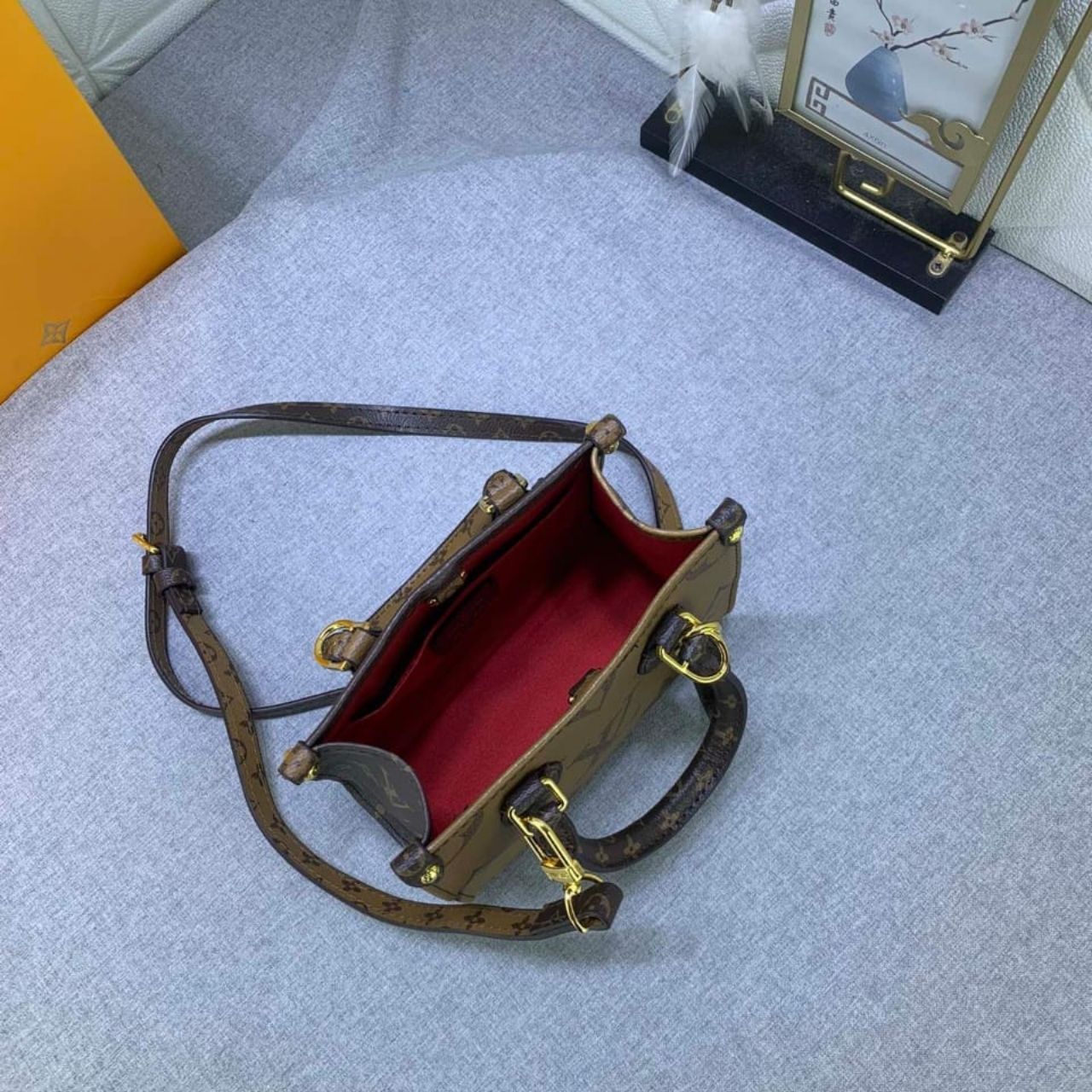 Louis Vuitton OnTheGo PM Monogram And Monogram Reverse 18cm M46373 - Image 8