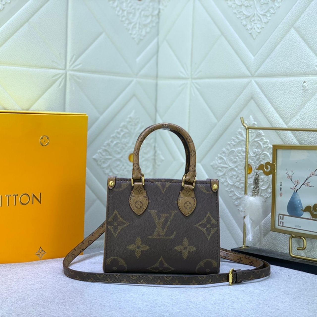 Louis Vuitton OnTheGo PM Monogram And Monogram Reverse 18cm M46373 - Image 3