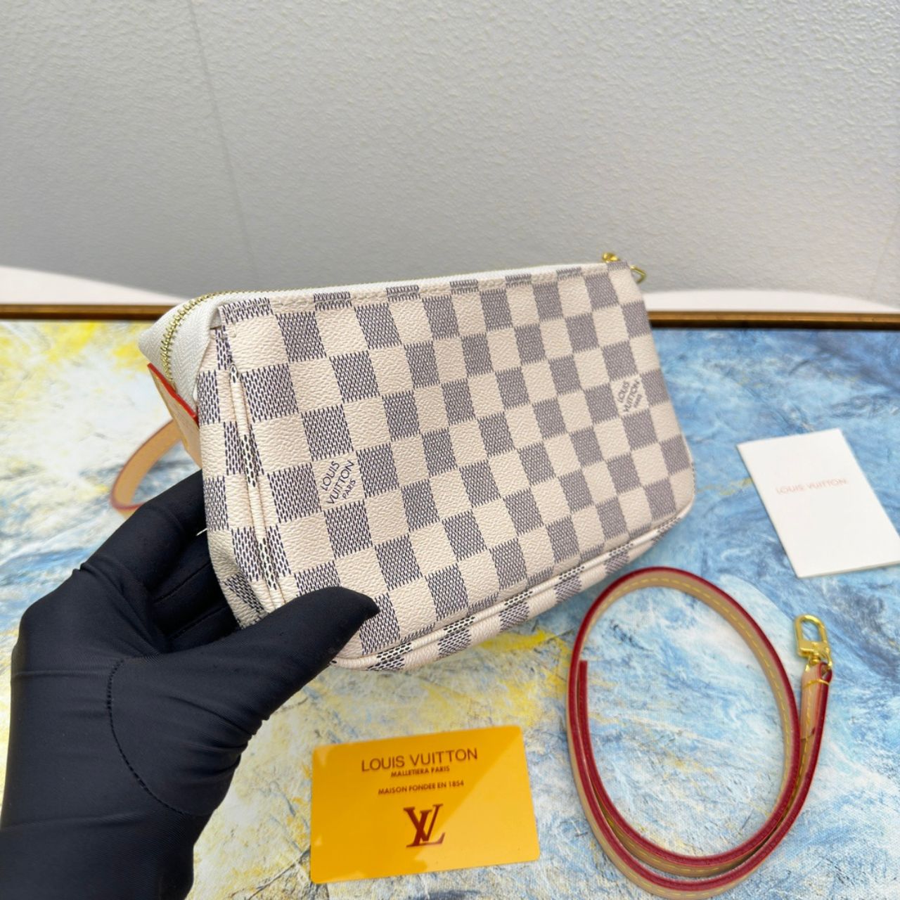 Louis Vuitton Pochette Accessoires Damier Azur 23Cm N40915 - Image 3
