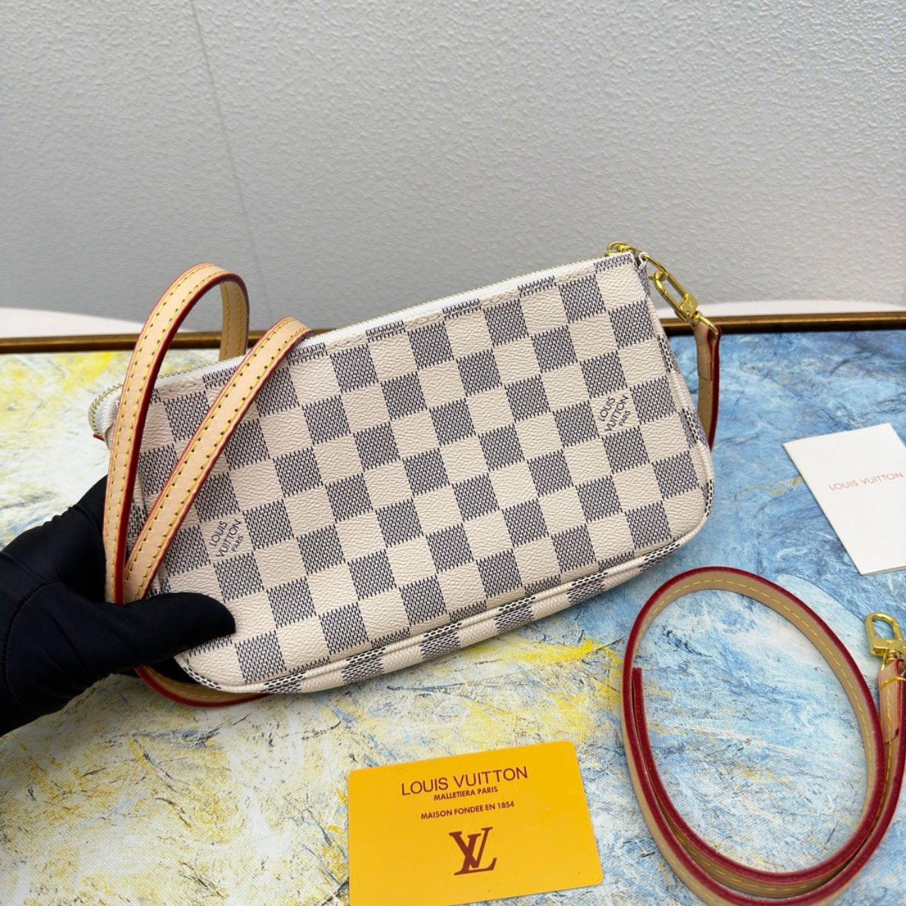 Louis Vuitton Pochette Accessoires Damier Azur 23Cm N40915 - Image 4