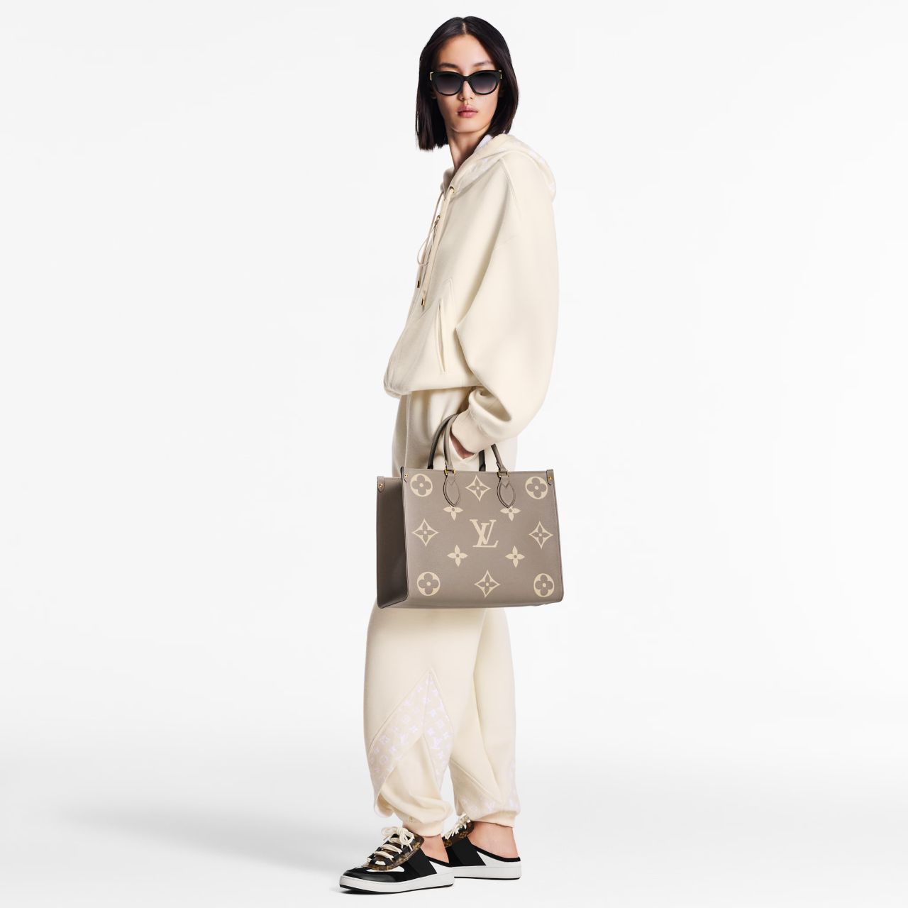 Prestige Edition - Louis Vuitton OnTheGo MM Tourterelle Beige Cream 35cm M45494 - Image 2