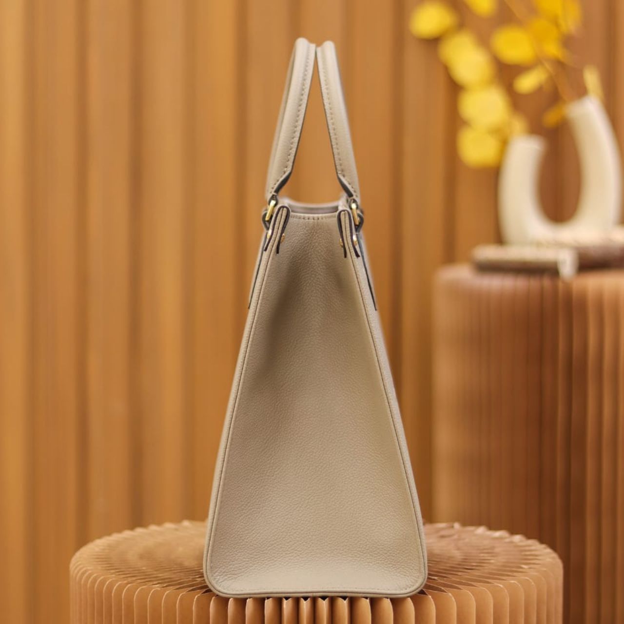 Prestige Edition - Louis Vuitton OnTheGo MM Tourterelle Beige Cream 35cm M45494 - Image 8