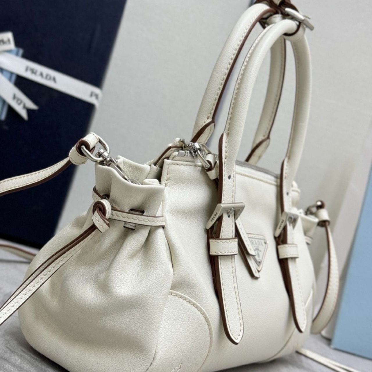 Prada Karin Small Leather Bag White 24Cm 1BA499 2ZQX F0009 V OOO - Image 5