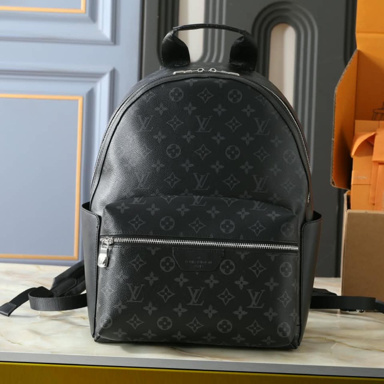 Louis Vuitton Discovery Backpack MM Monogram Eclipse 38cm M22545 - Image 3