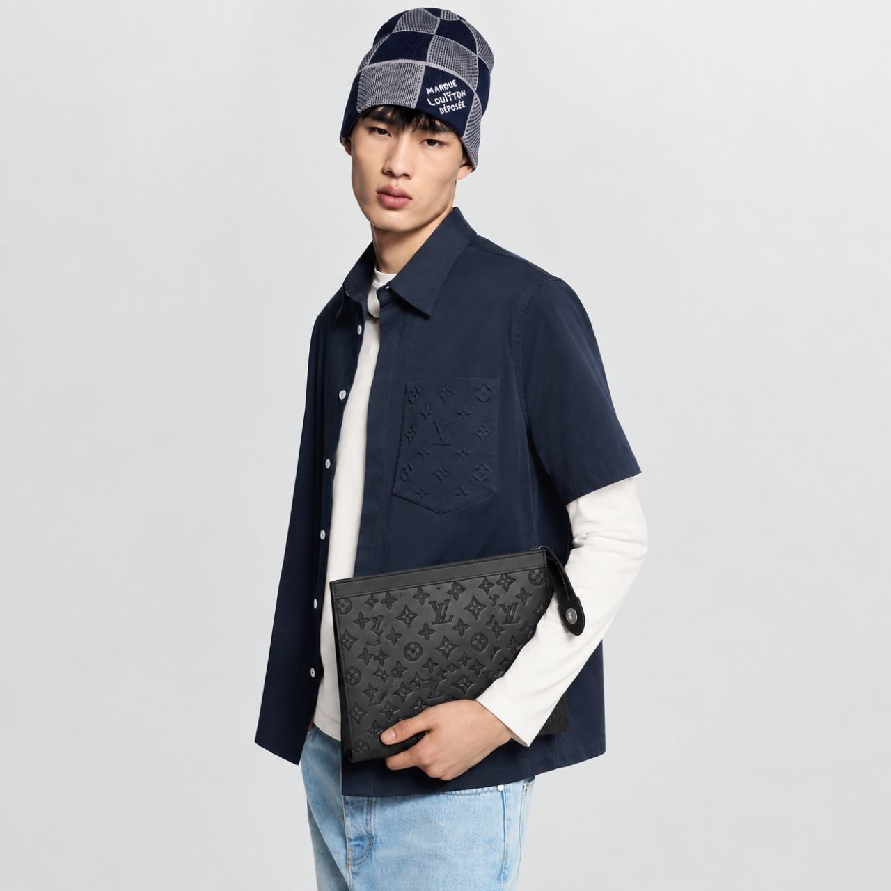 Louis Vuitton To-Go Pochette Monogram Shadow 26cm - Image 2