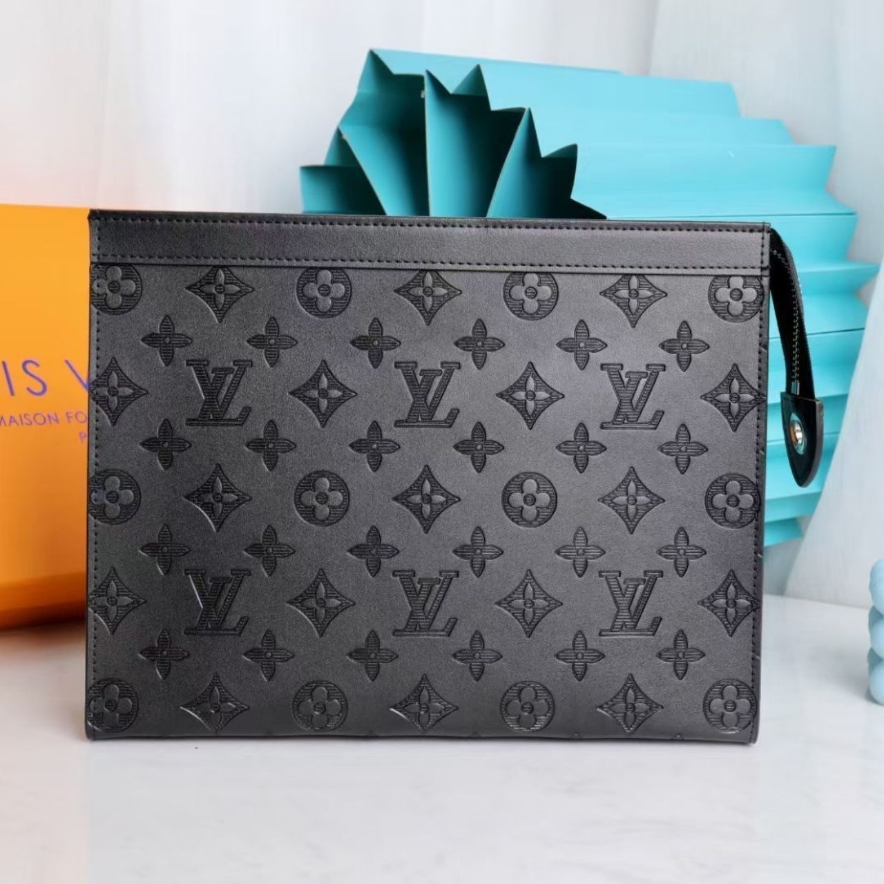 Louis Vuitton To-Go Pochette Monogram Shadow 26cm - Image 3