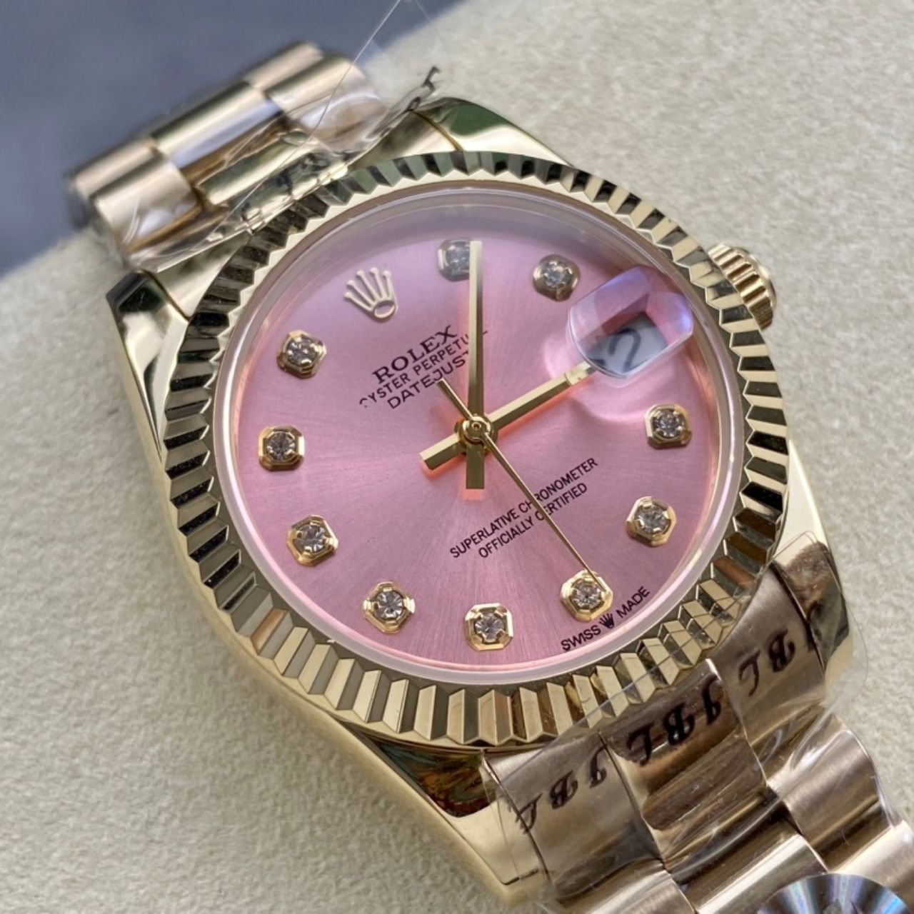 Rolex Datejust 31 Pink Diamond Dial Gold Tone Watch 31mm - Image 5