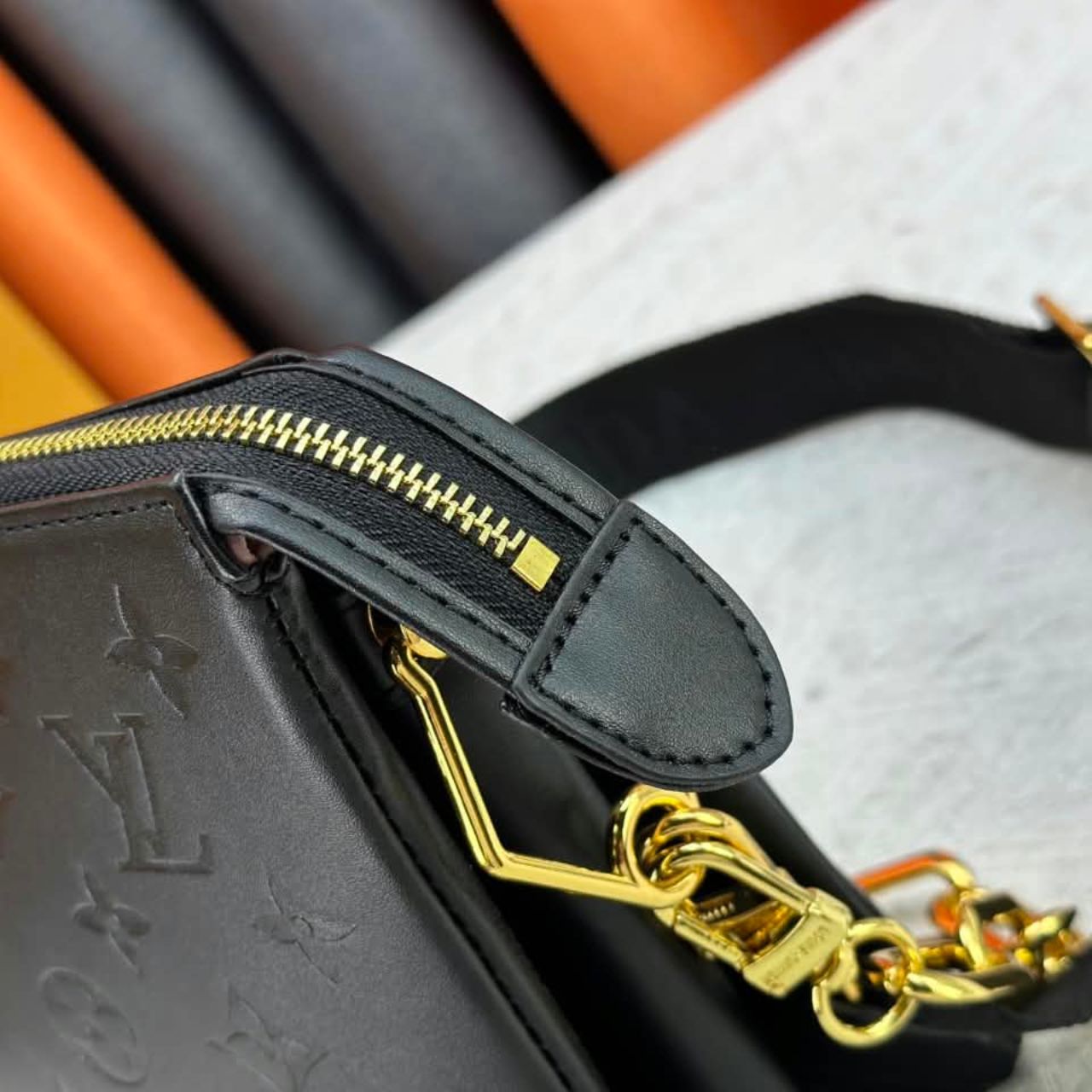 Louis Vuitton Coussin PM Black 26cm M21260 - Image 9
