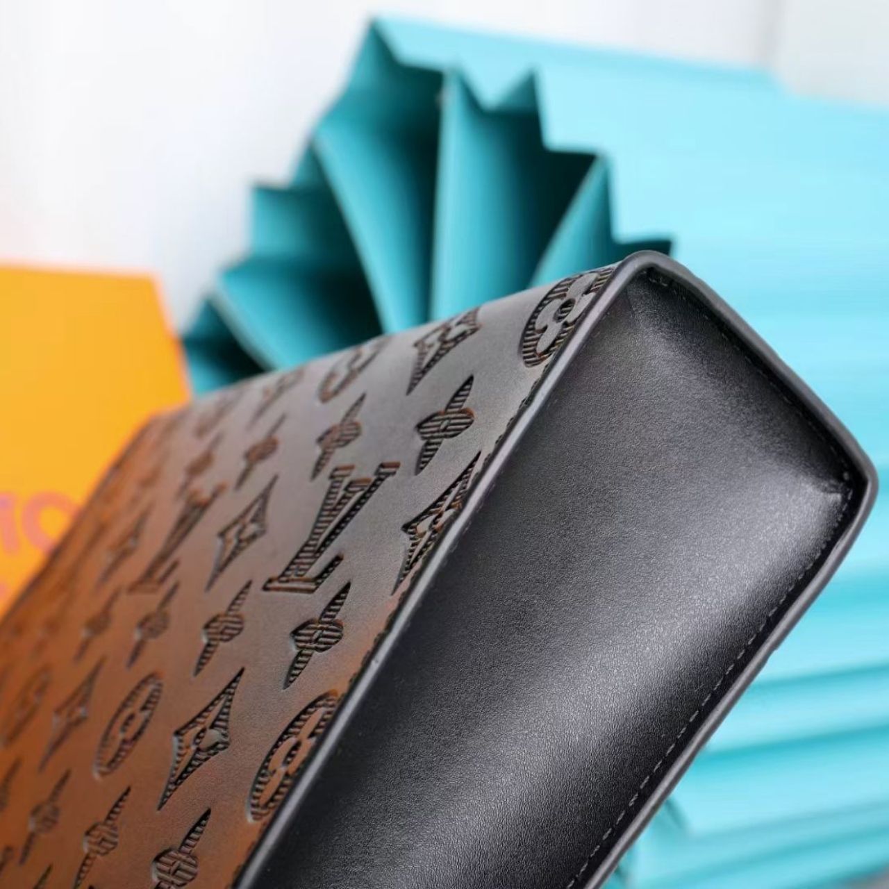 Louis Vuitton To-Go Pochette Monogram Shadow 26cm - Image 8
