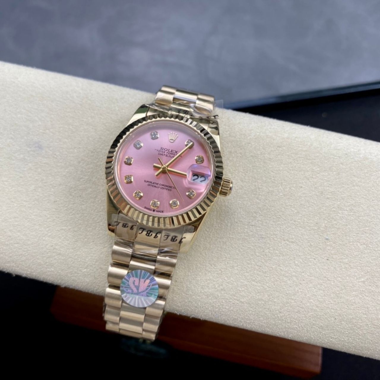 Rolex Datejust 31 Pink Diamond Dial Gold Tone Watch 31mm - Image 2