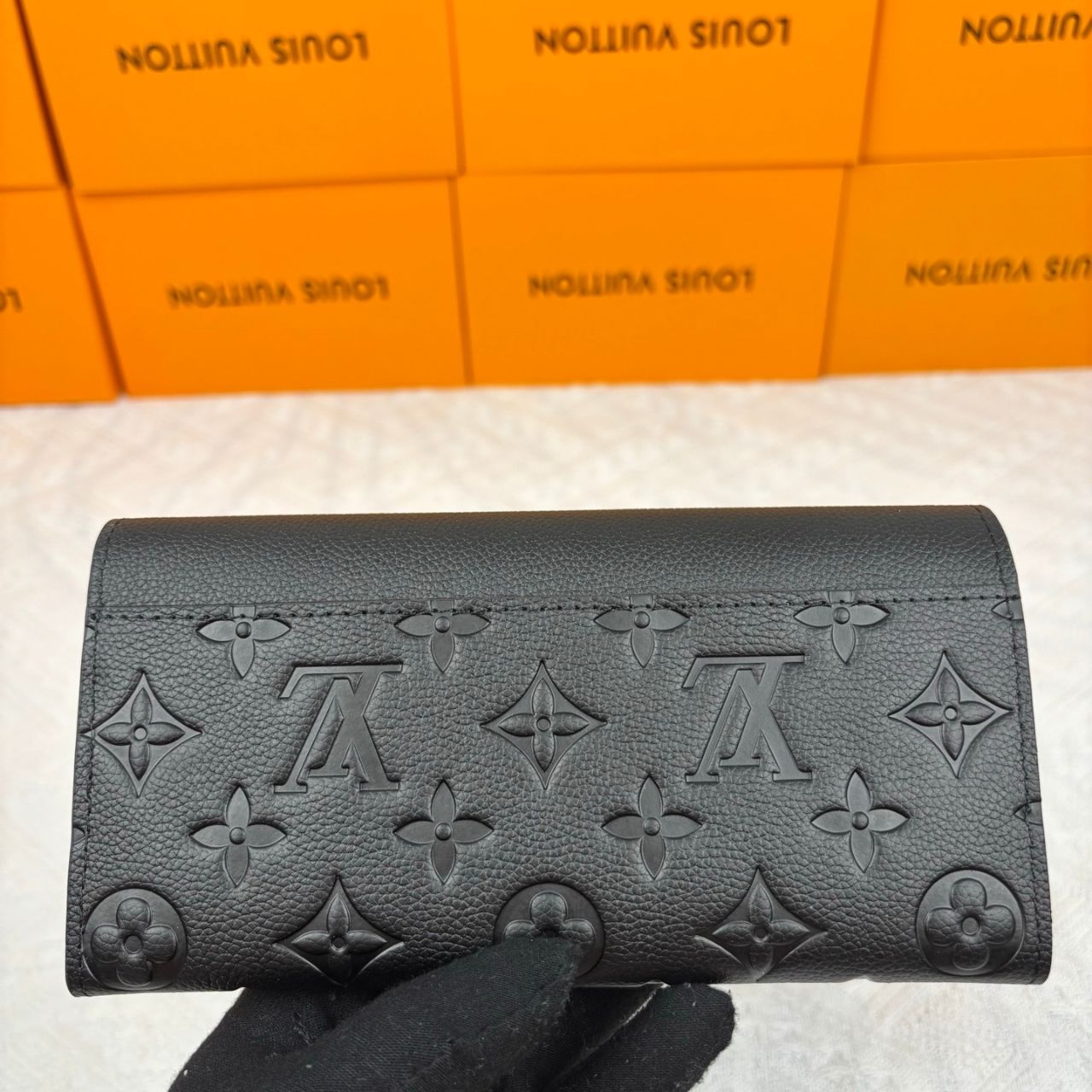 Louis Vuitton Sarah Wallet Monogram Empreinte Black 19cm - Image 9
