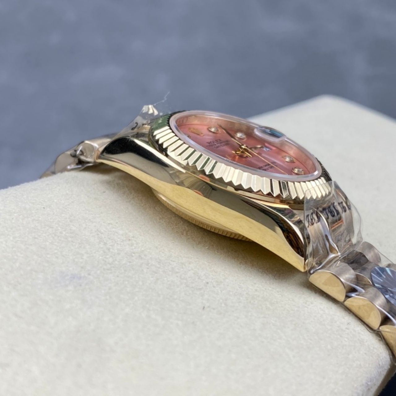 Rolex Datejust 31 Pink Diamond Dial Gold Tone Watch 31mm - Image 8