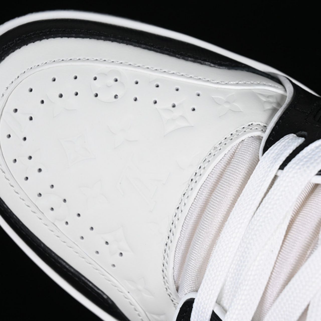 Louis Vuitton LV Trainer White Black Sneakers - Image 10