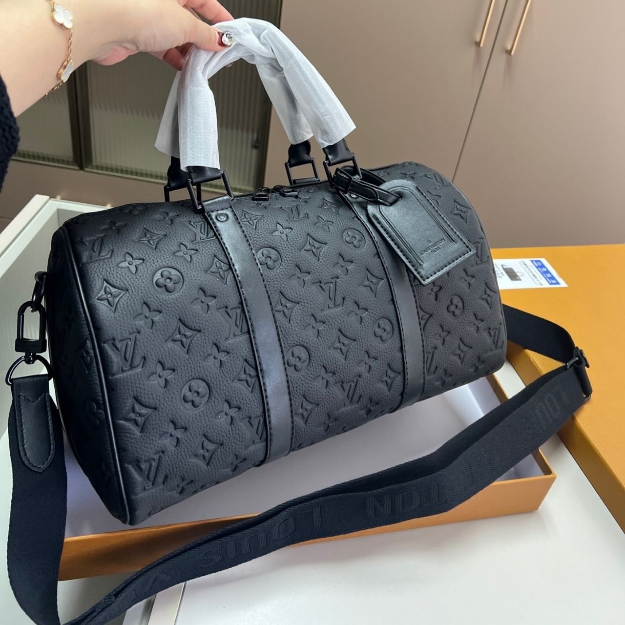Louis Vuitton Keepall Bandouliere 35 Monogram Embossed Taurillon 35cm - Image 4