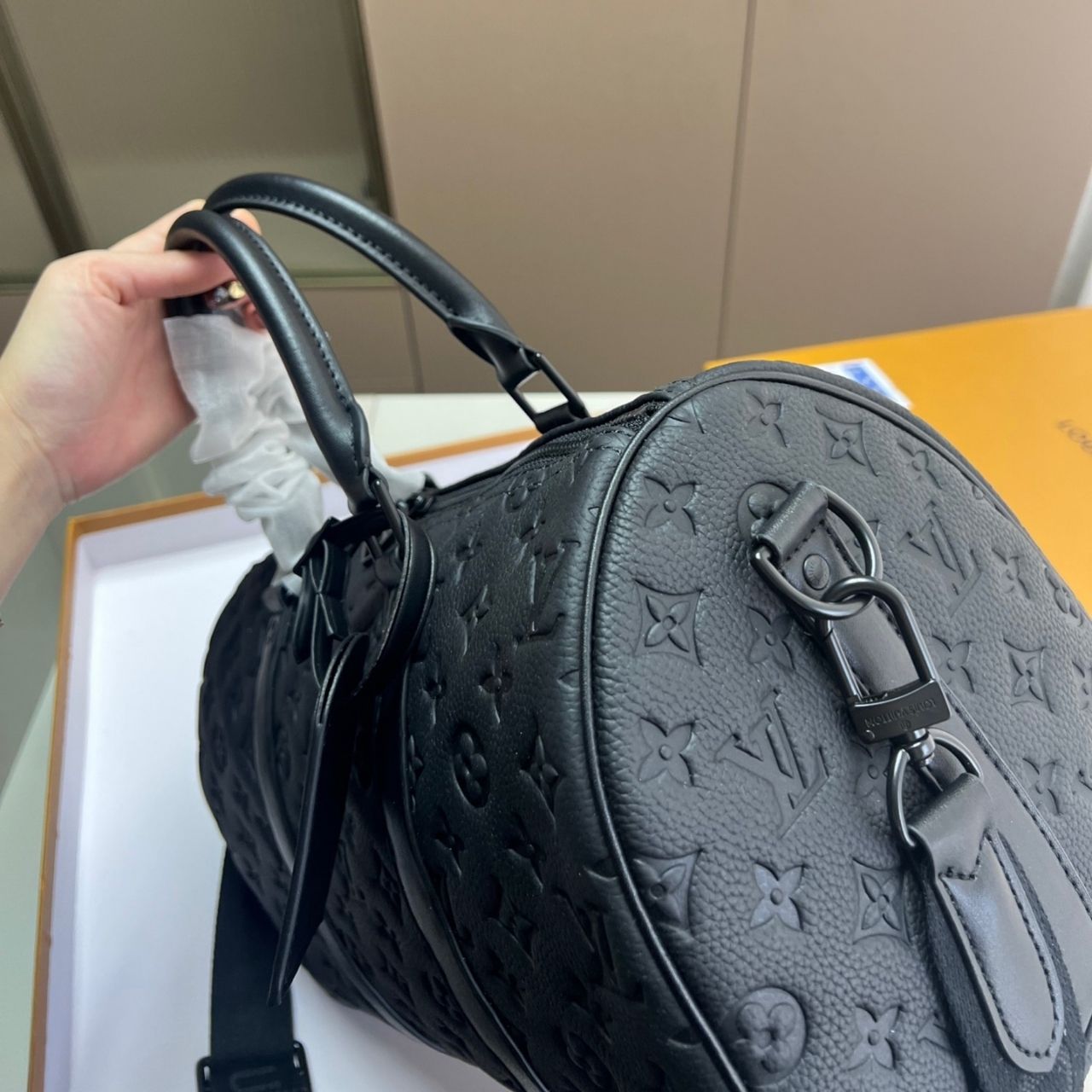 Louis Vuitton Keepall Bandouliere 35 Monogram Embossed Taurillon 35cm - Image 6
