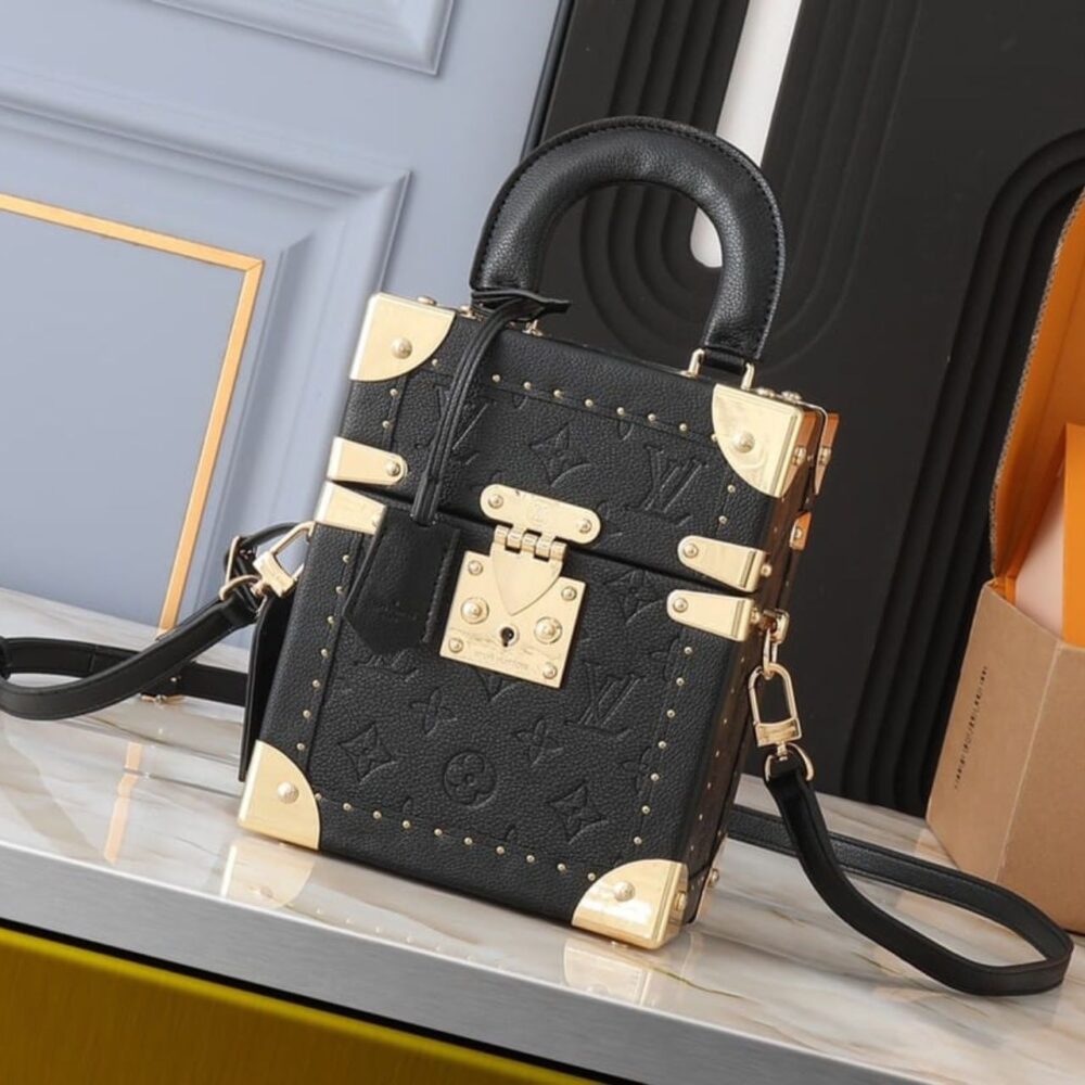 Alternative view of Louis Vuitton Camera Box Black Gold Hardware 21.5cm M11131