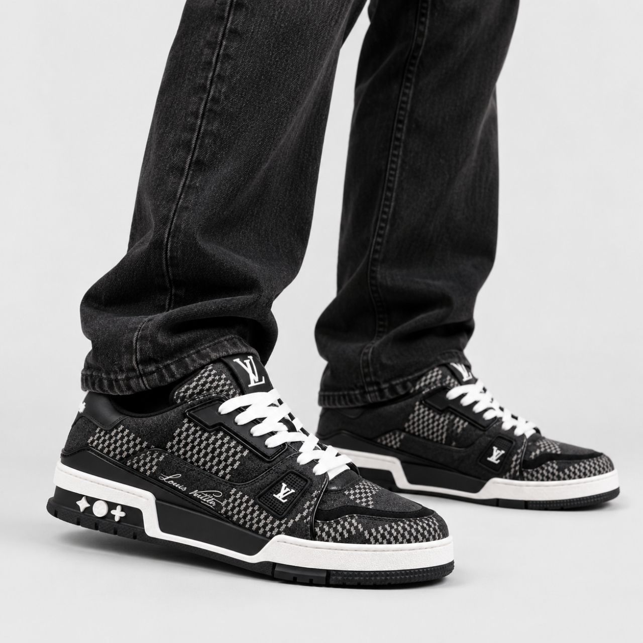 Louis Vuitton LV Trainer Sneakers Black 1AD6E6 - Image 2