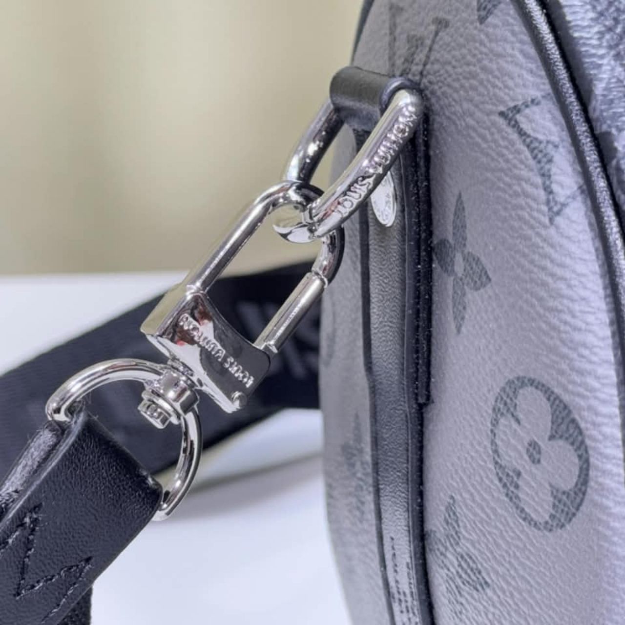 Louis Vuitton Keepall Bandouliere 25 Monogram Eclipse 25cm M46271 - Image 9