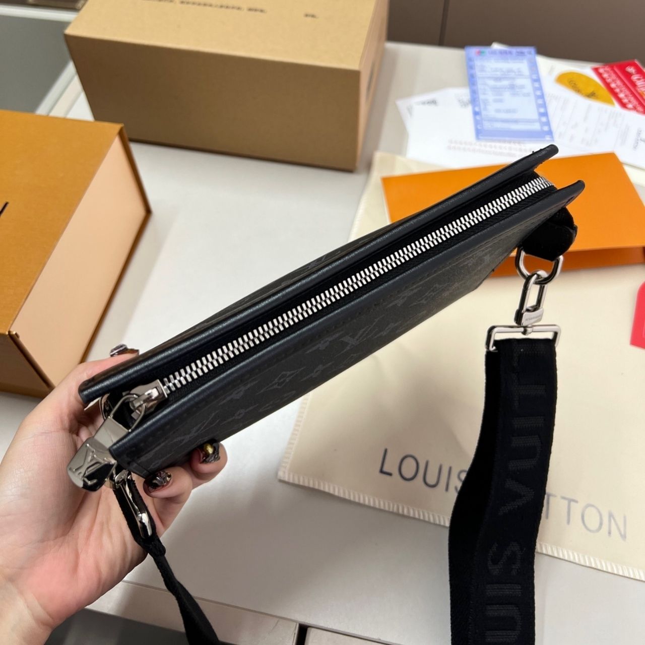 Louis Vuitton Gaston Wearable Wallet Monogram Eclipse Reverse 21cm M81124 - Image 9