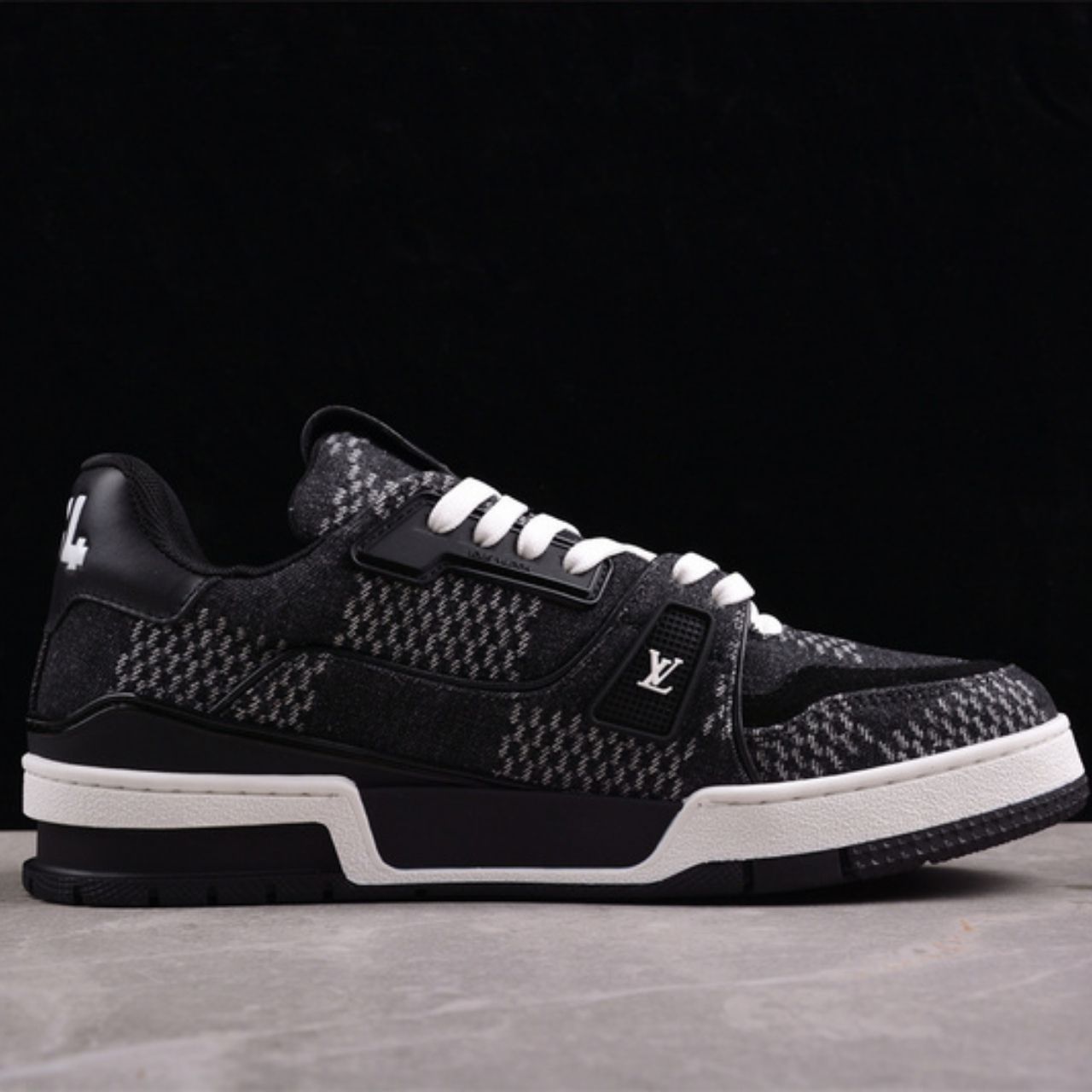 Louis Vuitton LV Trainer Sneakers Black 1AD6E6 - Image 4