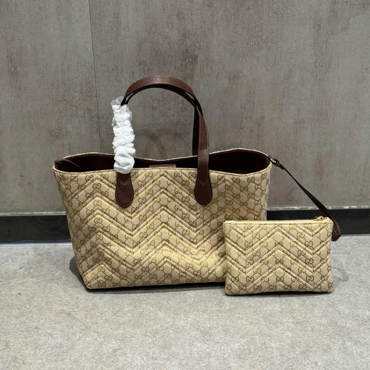 Gucci GG Marmont Medium Tote Bag Sand And Dark Brown 30cm - Image 4
