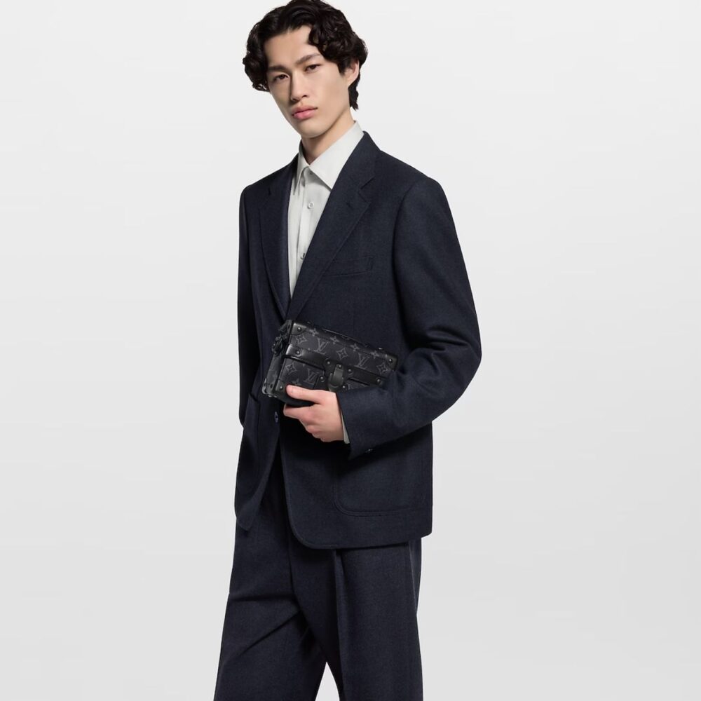 Alternative view of Louis Vuitton Soul Trunk Monogram Eclipse 19cm M11743