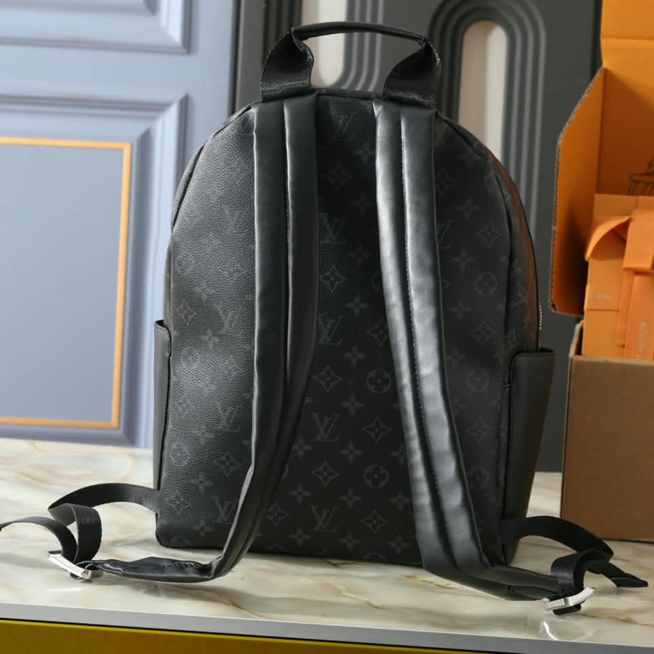 Louis Vuitton Discovery Backpack MM Monogram Eclipse 38cm M22545 - Image 5