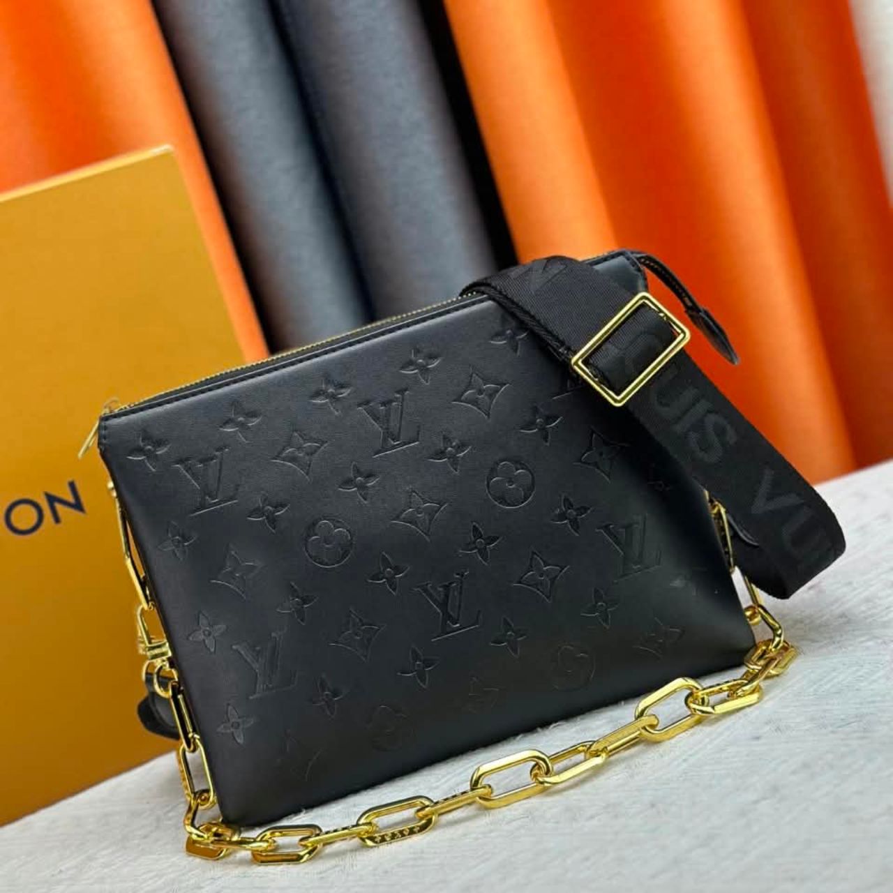 Louis Vuitton Coussin PM Black 26cm M21260 - Image 3