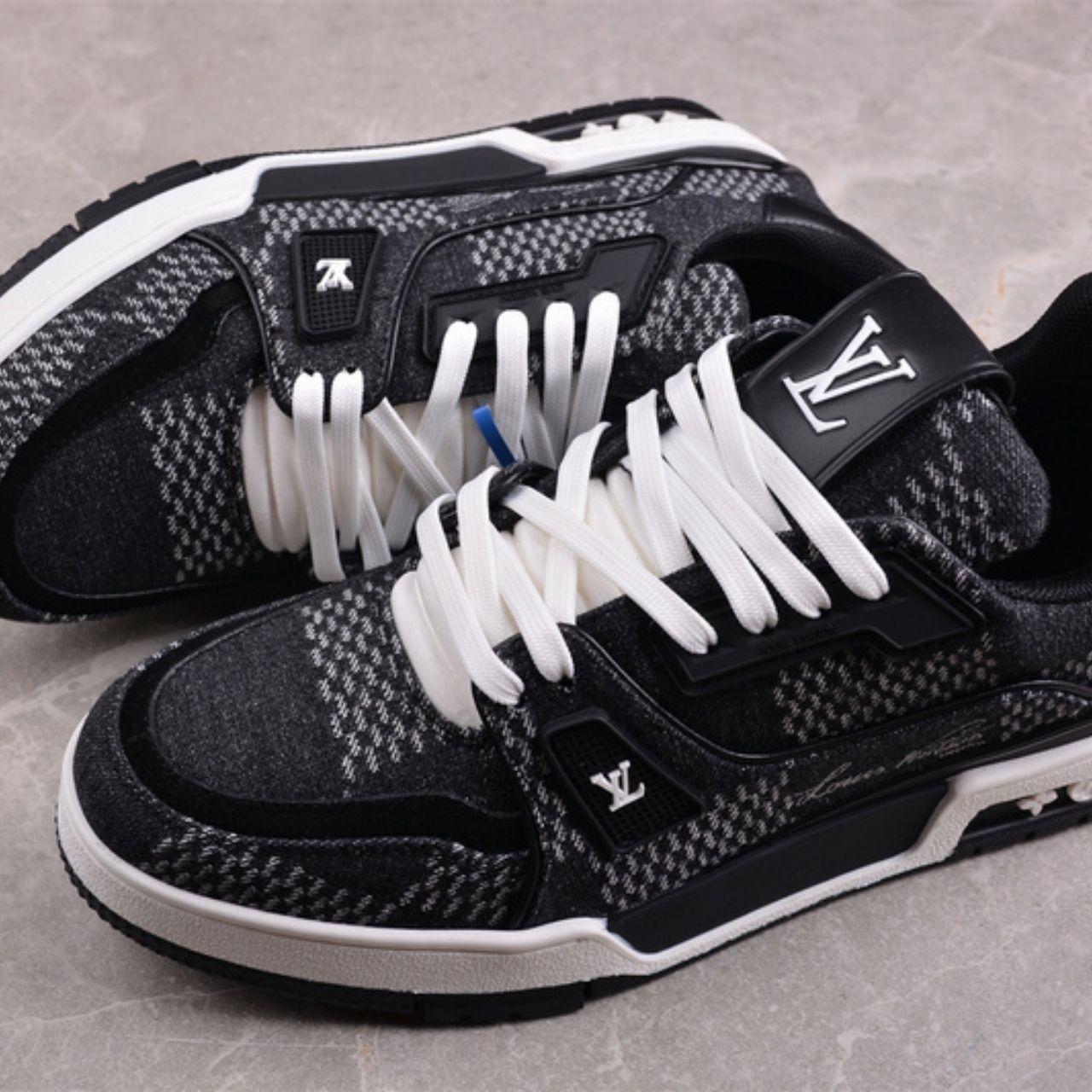Louis Vuitton LV Trainer Sneakers Black 1AD6E6 - Image 8