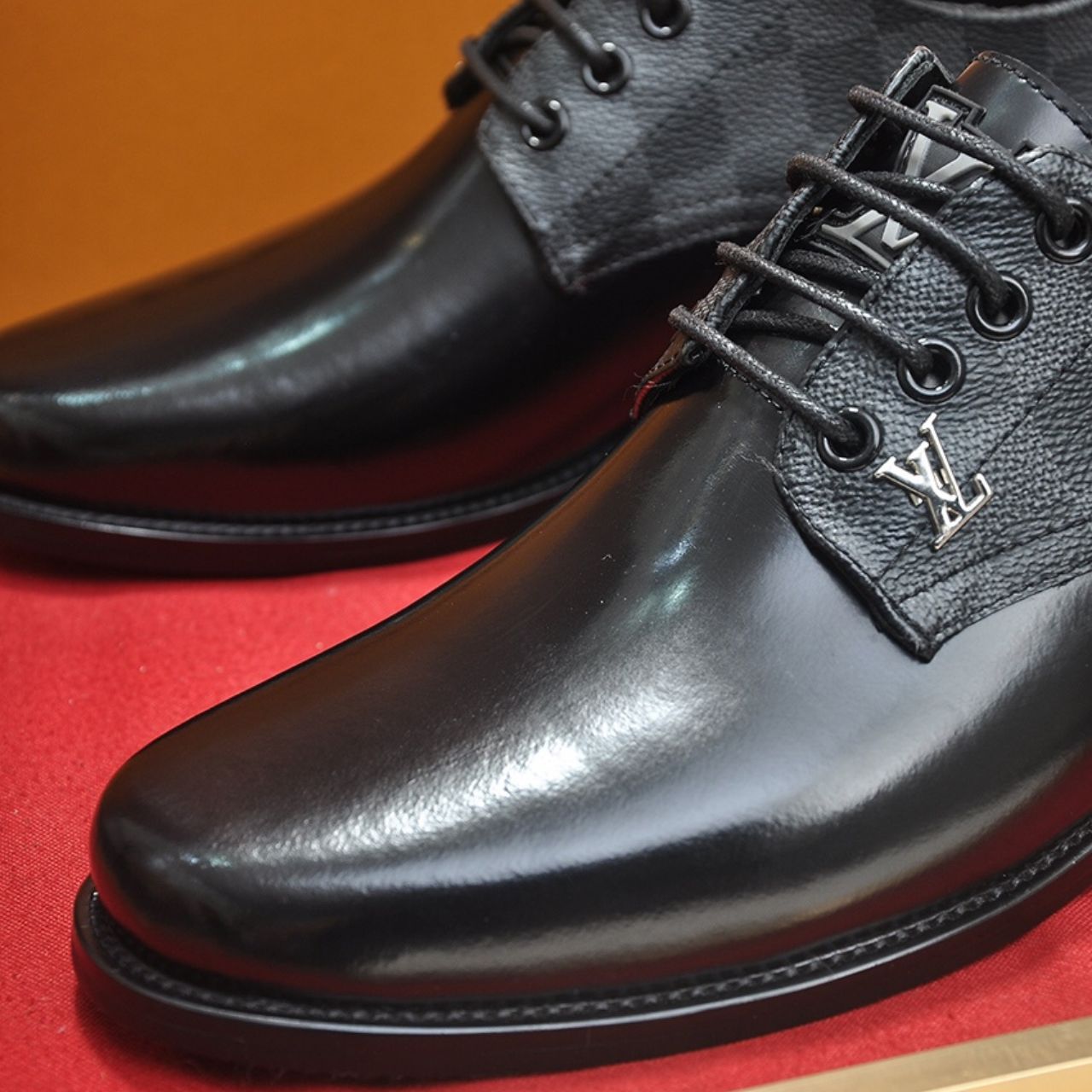 Louis Vuitton Damier Graphite Leather Derby Shoes Black - Image 6