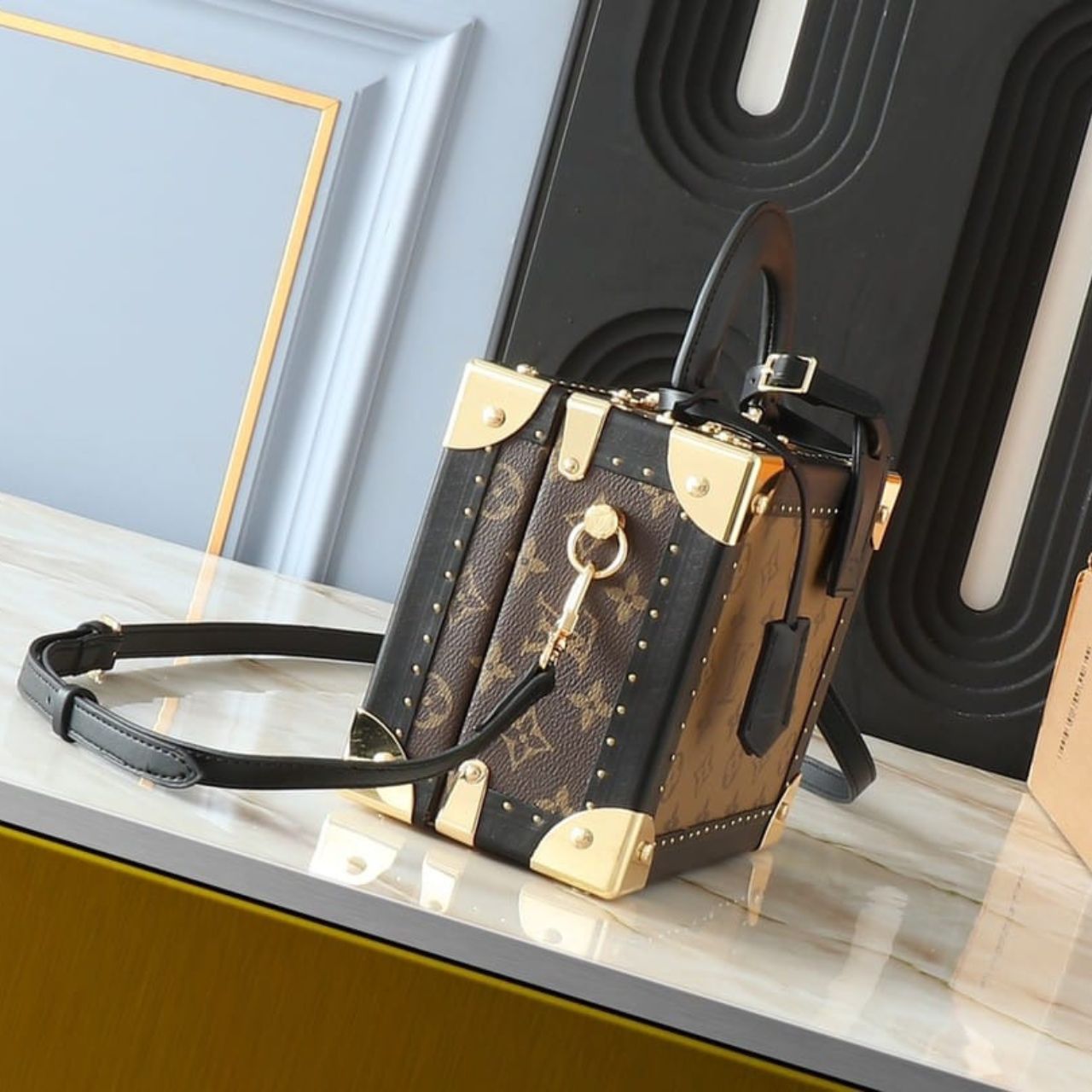 Louis Vuitton Petite Valise Monogram Reverse 22.5cm M47164 - Image 3