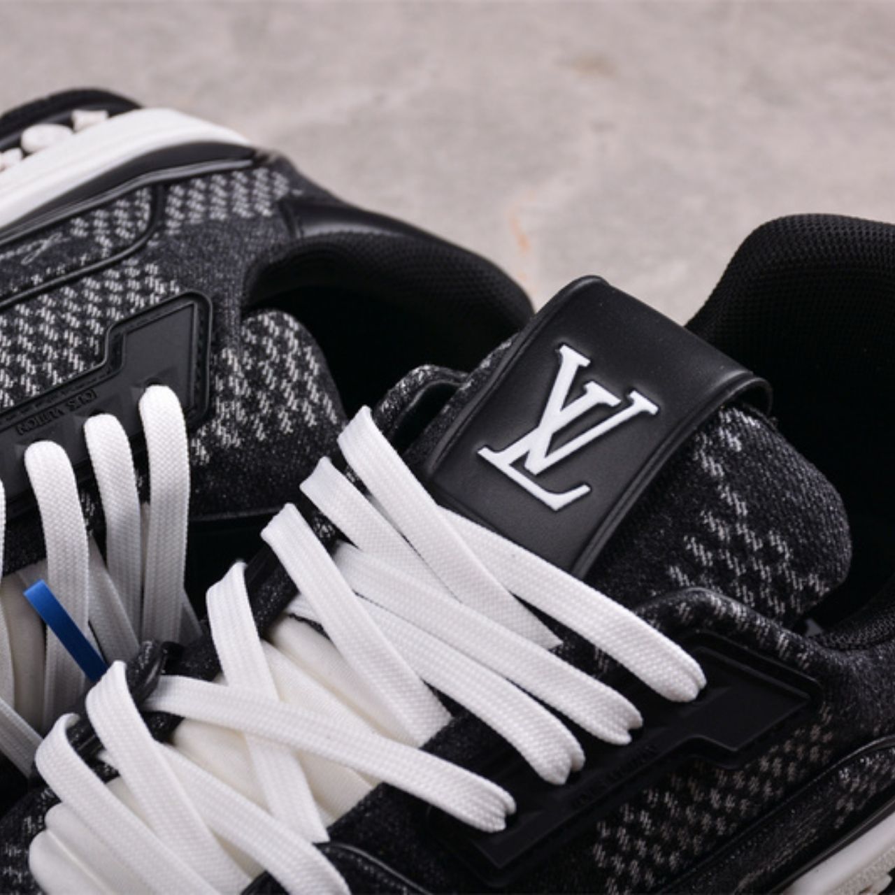 Louis Vuitton LV Trainer Sneakers Black 1AD6E6 - Image 10