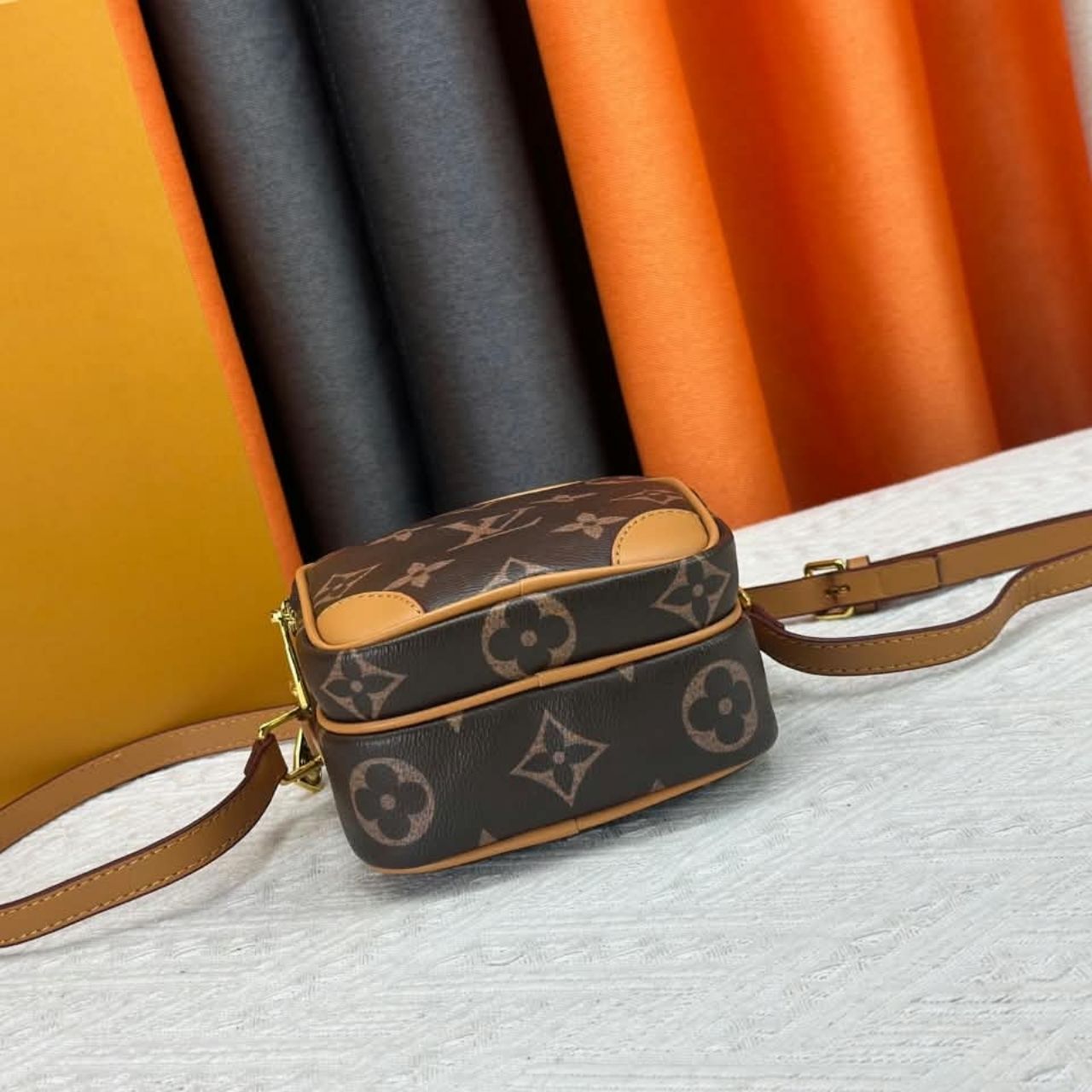 Louis Vuitton Amazone Monogram 20cm M14014 - Image 7